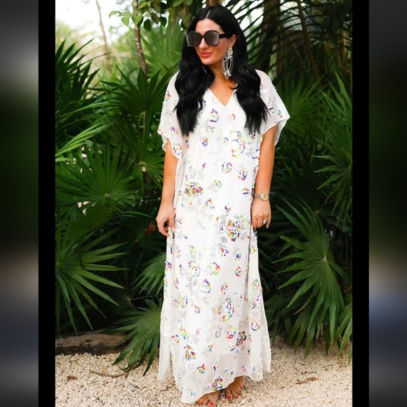BUDDY LOVE,  Atlas Sequin Caftan Maxi Dress, White Sangria, Size Medium - NWT‎ - Picture 1 of 14